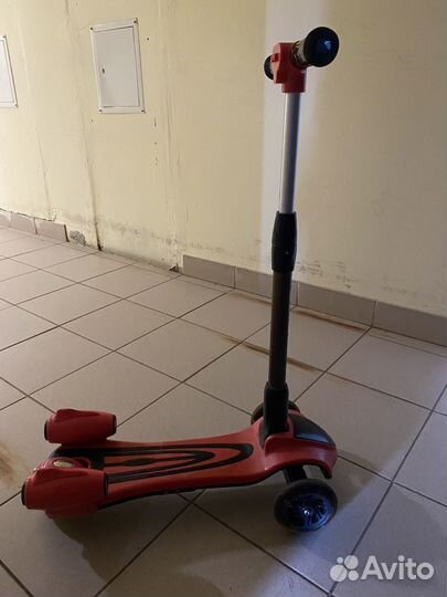 Самокат детский трехколесный