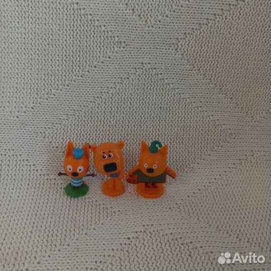 Игрушки из киндера (Маша, Барбоскины, монстрики)