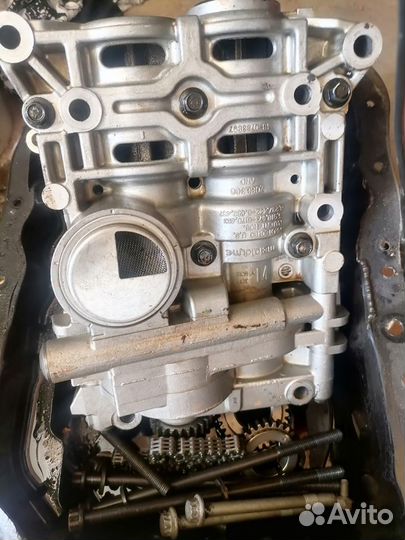 Коленвал и масляный насос KIA Sorento