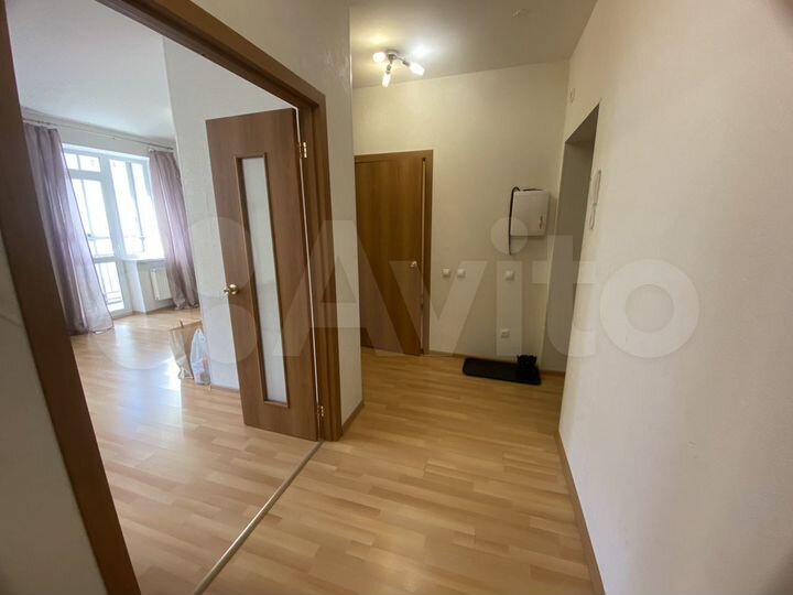 1-к. квартира, 38 м², 8/8 эт.