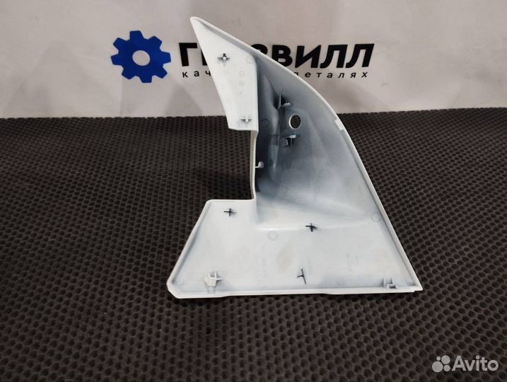 Накладка (крышка) на зеркало правого Volvo FH5