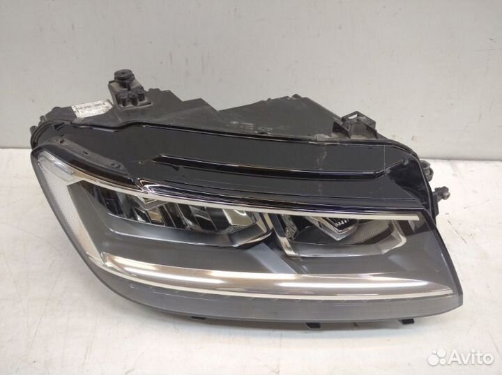 Фара правая Volkswagen Tiguan 2 2017-2021