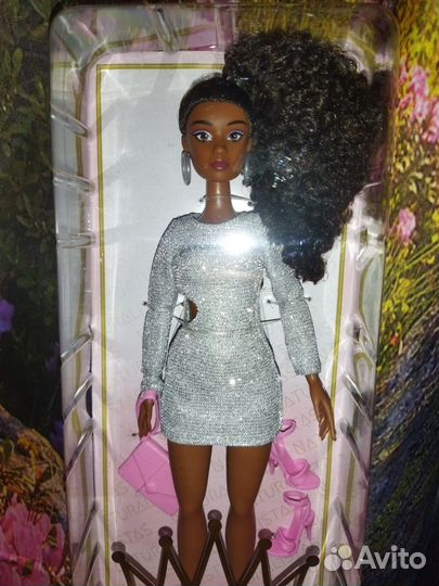 Кукла Naturalistas Paige Пэйдж нов