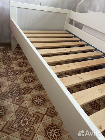 Детская кровать IKEA с матрасом