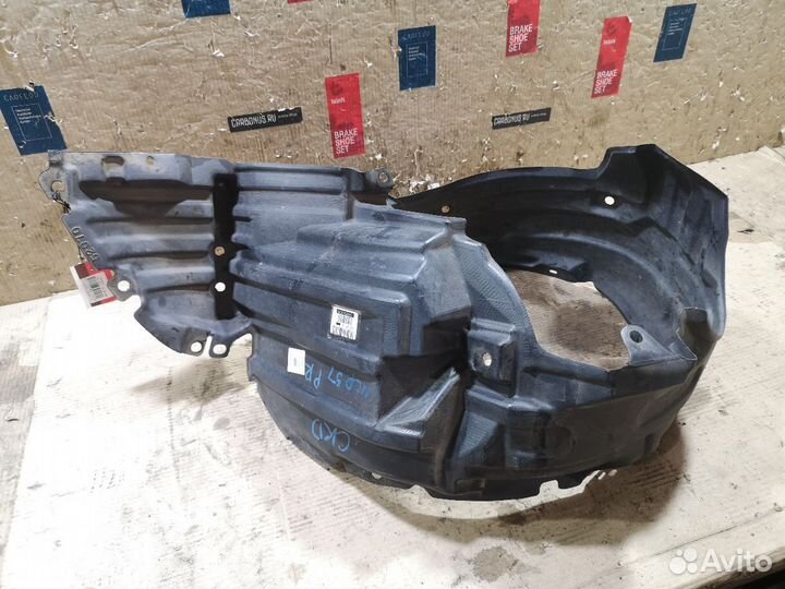 Подкрылок Toyota Probox NCP51V передний левый