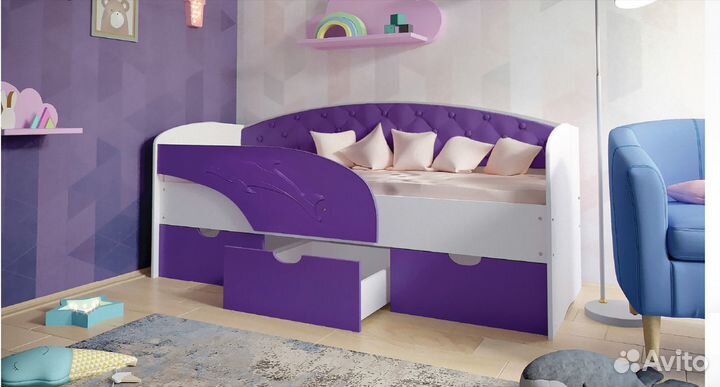 Кровать с бортиком 