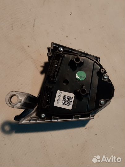 Блок кнопок на руль (правый) круиз KIA sorento PR