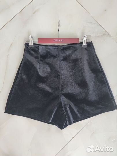 Шорты бархатные s новые
