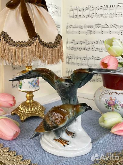 Фарфоровая статуэтка Соколы Германия