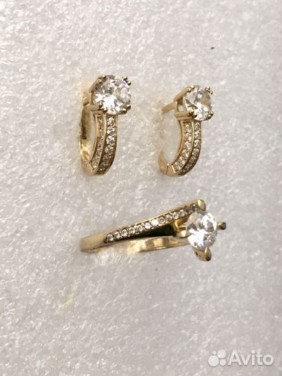Золотые серьги и кольцо585