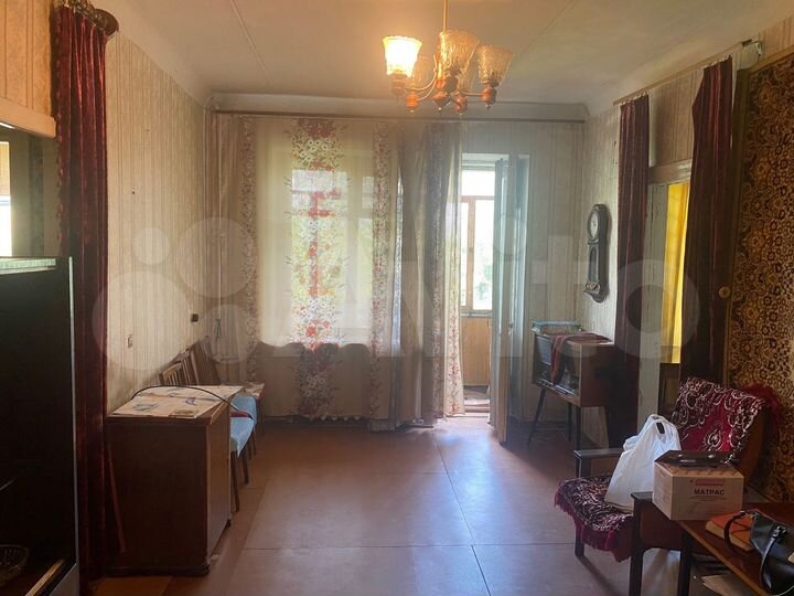 2-к. квартира, 43 м², 2/4 эт.