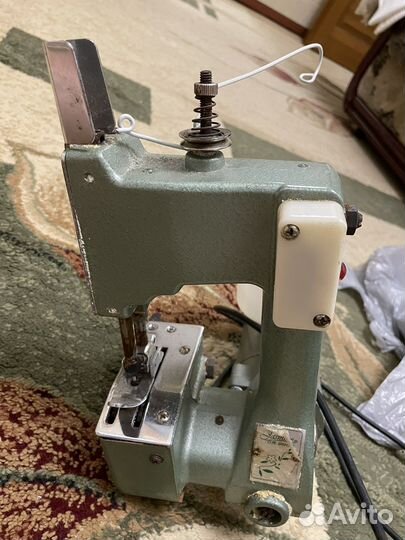 Мешкозашивочная машинка