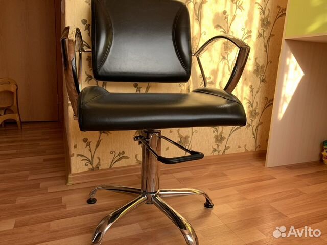 Продам кресло для парихмахерской и мойку