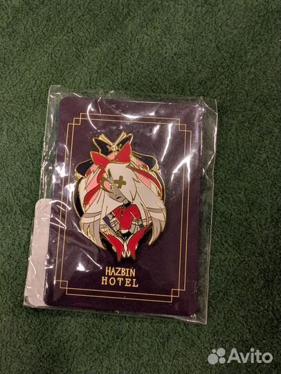 Значок Hazbin Hotel pin Vaggie