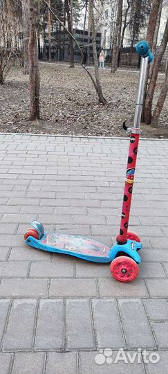 Самокат детский трехколесный