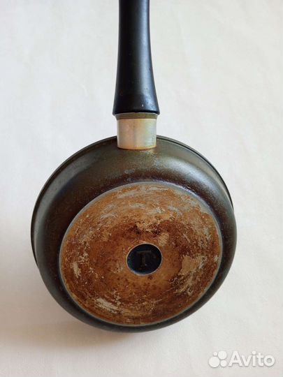 Чугунная сковорода с титановым покрытием 23*5