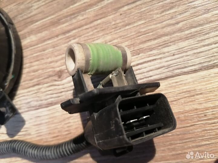 Моторчик вентилятора A005416 KIA Rio 3