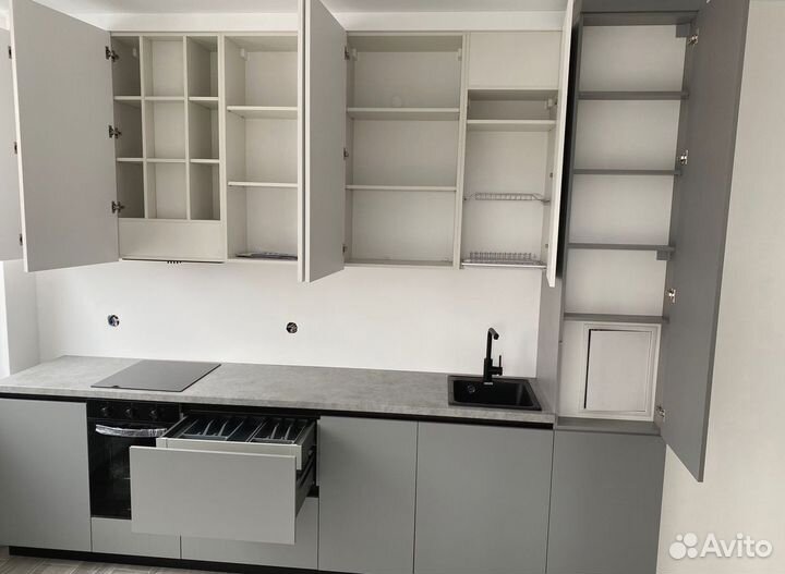 Кухонный гарнитур угловой