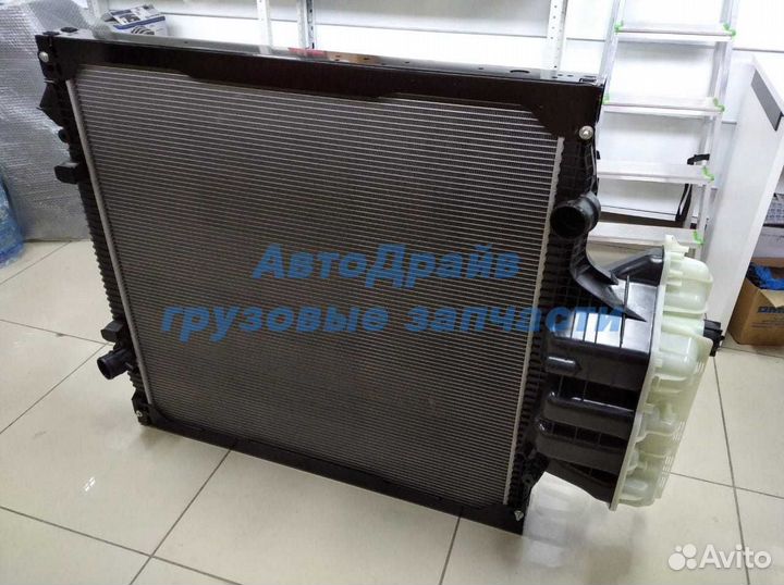 Радиатор Ман Тга Тгс Тгх 81061016512