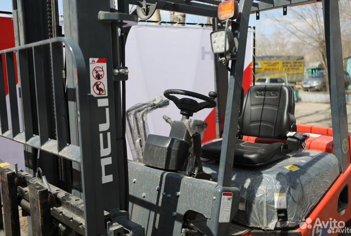 Вилочный погрузчик Heli CPCD15, 2023