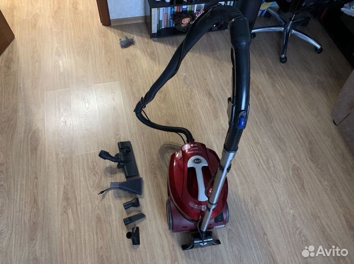 Моющий пылесос LG cyking