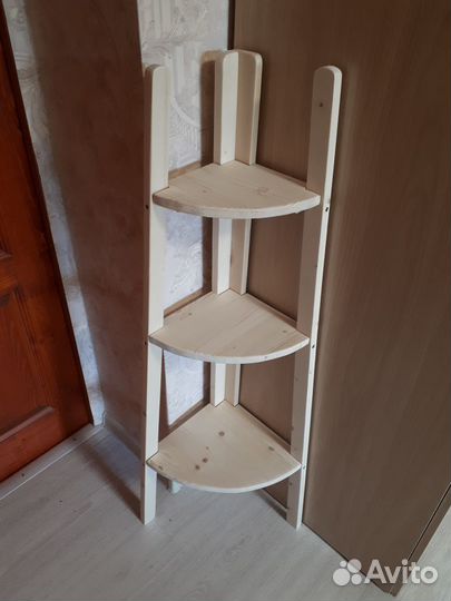 Этажерка угловая в стиле IKEA для цветов