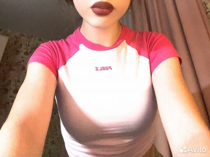 Розовый укороченный топ