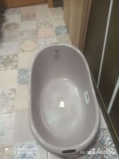 Ванночка для купания новорожденного