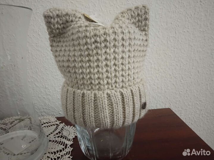 Шапки вязанные,новые