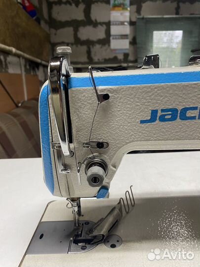 Швейная машинка Jack F4