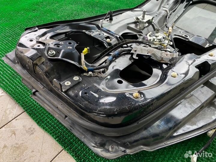 Уплотнитель двери прав. зад. Toyota Fj cruiser