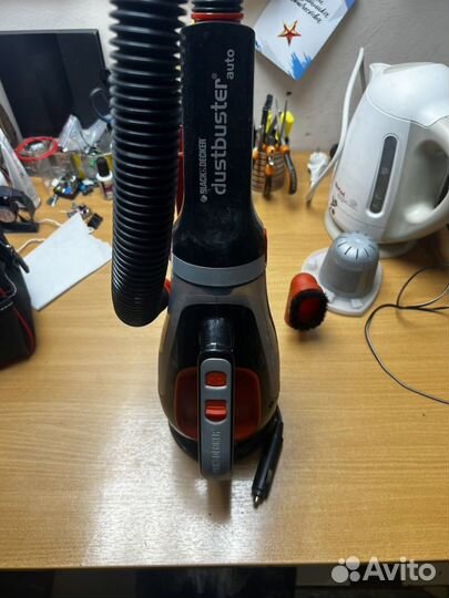 Автомобильный пылесос black & decker