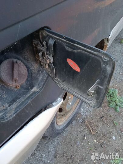 Лючок бака Mitsubishi RVR Z N11W Митсубиси рвр