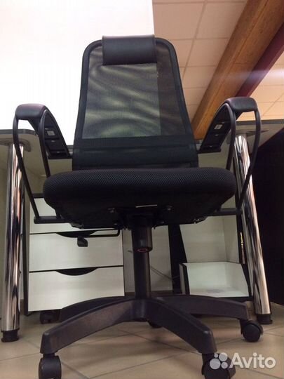 Компьютерное кресло