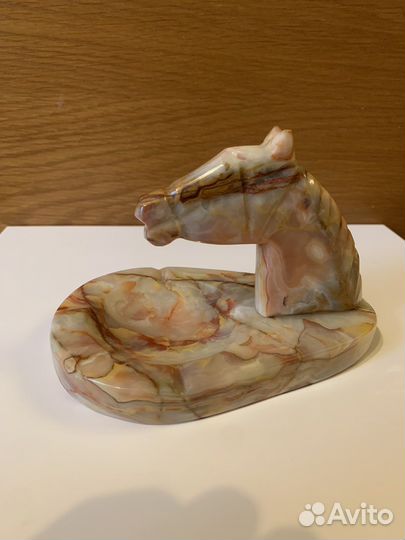 Пепельница из оникса