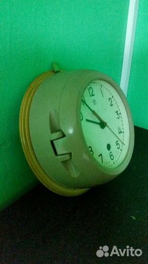 Часы корабельные