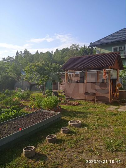 Дом 96 м² на участке 72 сот.