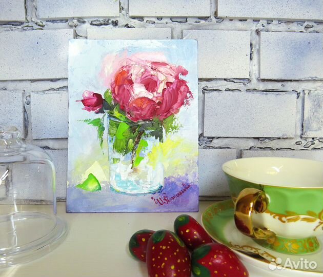 Картина маслом розы в стеклянной вазе