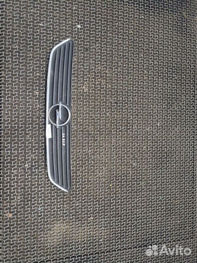 Решетка радиатора Opel Astra G, 2003