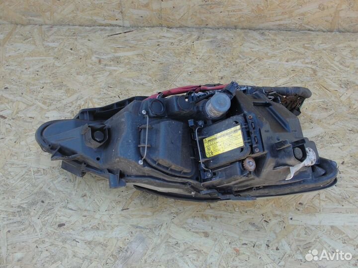 Фара левая ксенон Lexus IS250