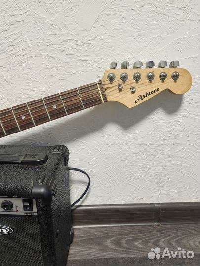 Электро гитара с комбиком