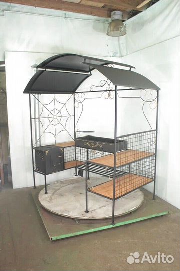 Беседка с мангалом