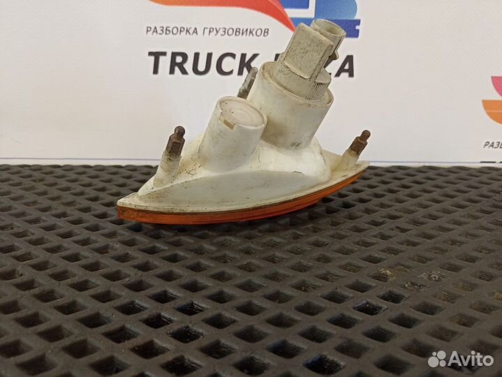 504187906 Указатель поворота правый Iveco Stralis