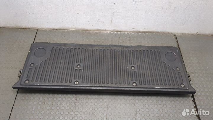 Замок багажника Nissan Navara, 2007