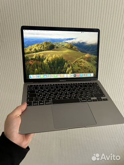 Apple MacBook Air 13 2020 8/256Gb