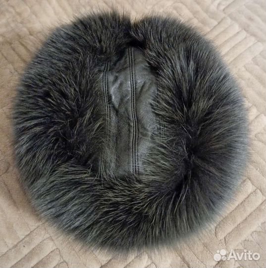 Воротник и шапка из натурального меха