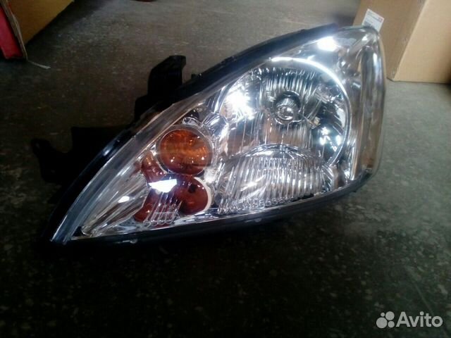 Фара левая Митсубиси Лансер 9 03-07 г.в