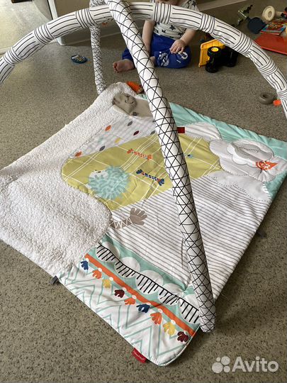 Развивающий коврик fisher price
