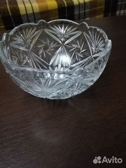 Хрустальная салатница продается