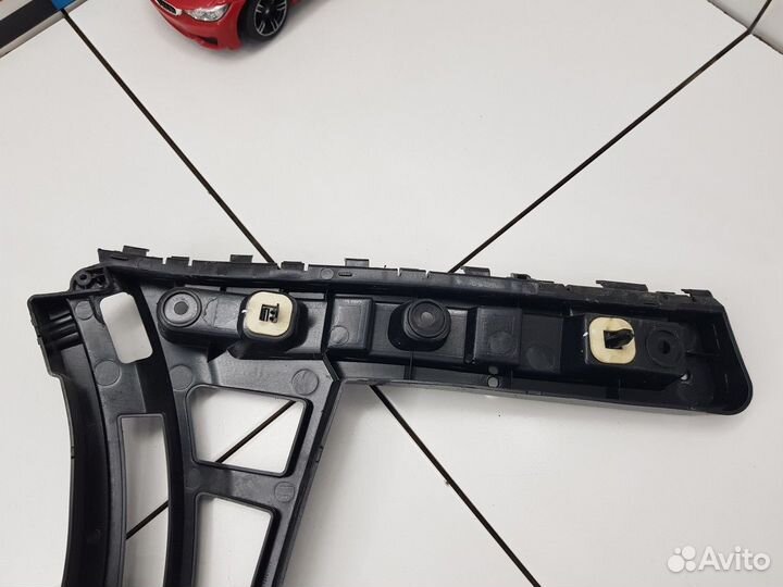 Кронштейн заднего бампера правый (Geely Tugella)